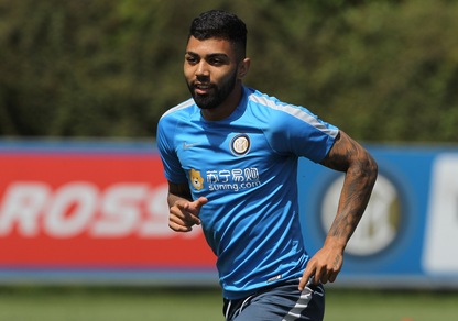 Calciomercato, agente Gabigol: «L'Inter vuole cederlo in prestito»