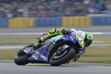 MotoGp, Le Mans: Rossi c’è, successo a 2,50