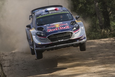 Rally, Portogallo: Ogier balza in testa