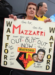 Watford, i tifosi salutano Mazzarri in modo polemico