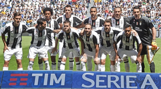 Juventus-Crotone 3-0: Mandzukic, Dybala e Alex Sandro, gol da scudetto