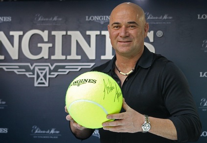 Tennis, Djokovic annuncia: «Collaborerò con Agassi»
