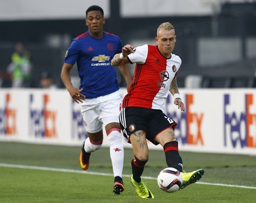 Calciomercato, Karsdorp è arrivato a Roma per firmare