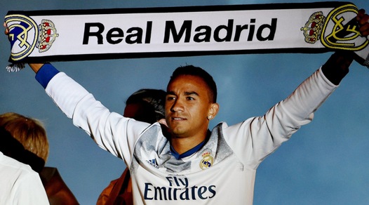 Dalla Spagna: «Danilo primo rinforzo per Spalletti». Ma dall'Inter smentiscono