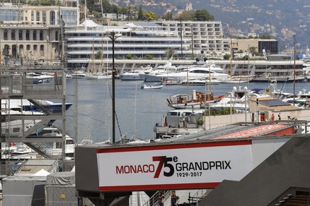 F1, a Montecarlo un minuto di silenzio per Manchester