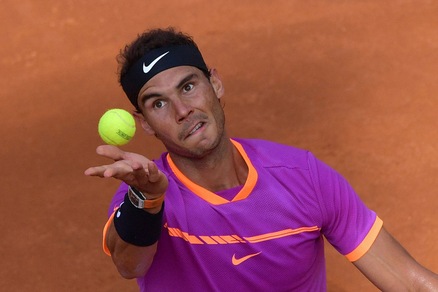 Tennis, Roland Garros: Nadal avanti, occhio a Zverev