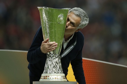 Mourinho, il 'tripletino' è tuo