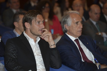 Malagò: «Totti può fare tutto, anche il presidente del Coni»