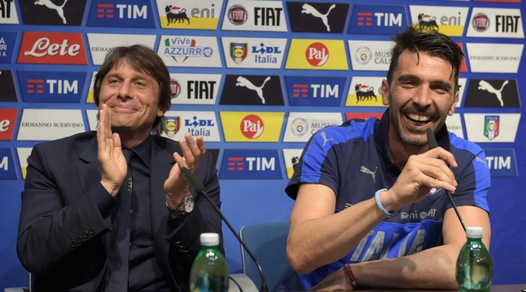 Conte: «Voglio restare al Chelsea. Buffon merita il Pallone d'oro»