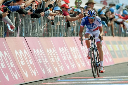 Giro d'Italia, acuto di Pinot ma Quintana resta in rosa