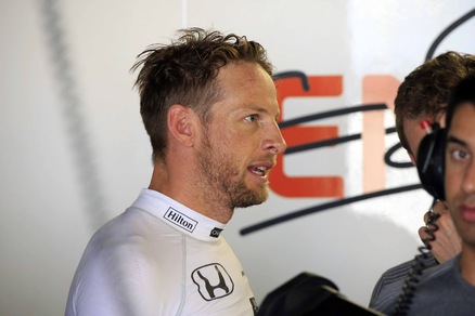 F1 McLaren, Button penalizzato di 15 posti in griglia