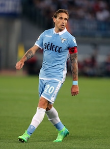 Lazio. Biglia è atterrato a Roma: «Non so quando andrò ad Auronzo»