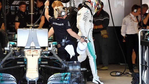 F1 Mercedes, Hamilton: «Weekend finito»