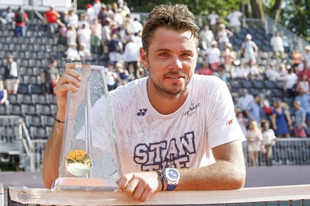 Tennis, Ginevra: vince Wawrinka, Zverev ko in finale