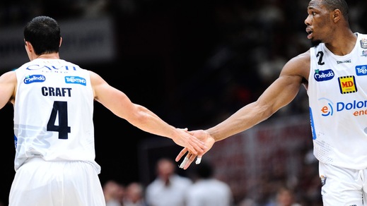 Capolavoro Trento: Milano va di nuovo a tappeto