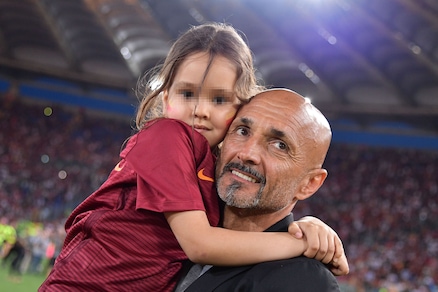 Roma, giocatori e Spalletti in campo con i figli
