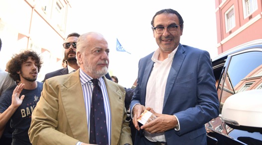 Premio Bearzot a Sarri: «A Napoli un lavoro da finire». De Laurentiis: «Avanti insieme»