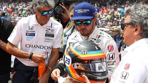 F1, Gp Usa: Alonso indossa il casco di Indy