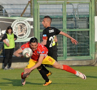 Calciomercato Venezia, Cernuto firma fino al 2019