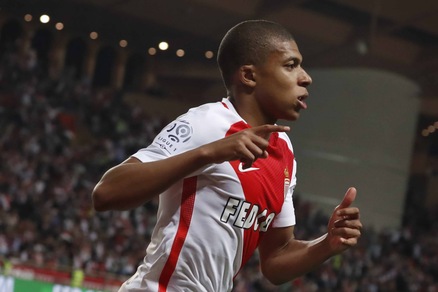 Calciomercato, «Arsenal, offerta shock per Mbappé»