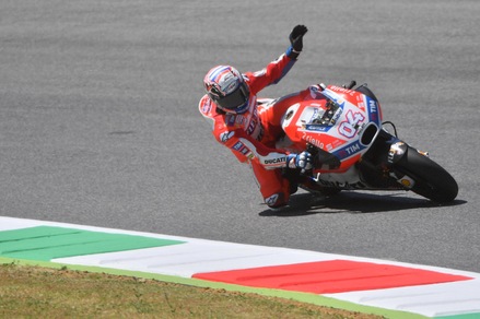 MotoGp, Mugello: vola Dovizioso, la pole a 3,00
