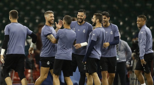 Cardiff, il Real Madrid si allena e ride dei capelli di Sergio Ramos