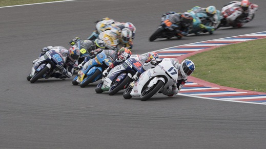 Moto3 Mugello, penalità per Martin e McPhee è in pole