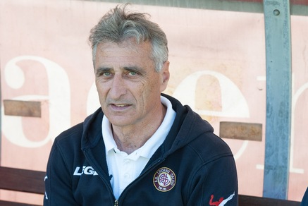 Serie B Avellino, esonerato Novellino: panchina a Foscarini