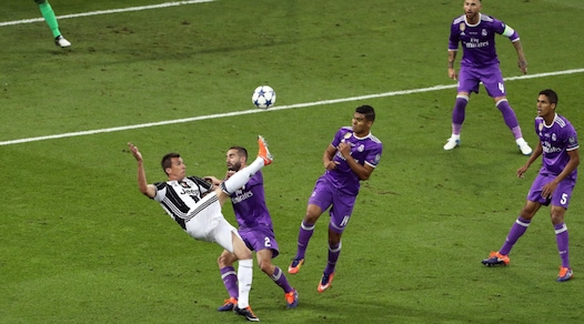 Juventus-Real Madrid, il gol capolavoro di Mandzukic in rovesciata