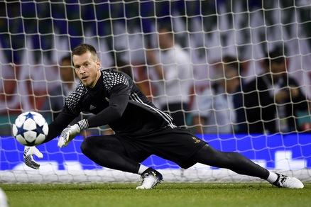 Napoli, per la porta è una sfida in bianco... Neto