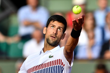 La pioggia ferma il Roland Garros: rinviati i match di Nadal e Djokovic