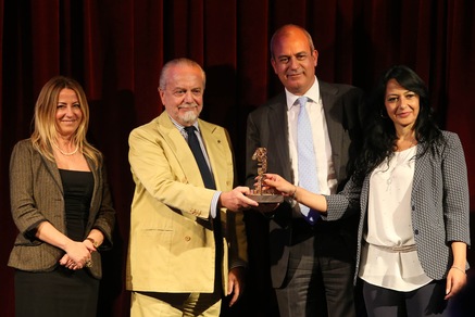 Tutti a caccia di Mister X. Ma il Napoli sa...