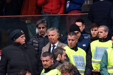Serie A Genoa, striscione dei tifosi: «Preziosi vattene»
