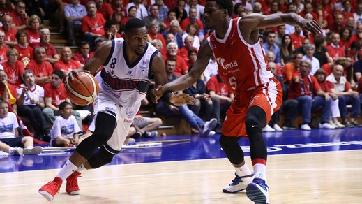 Green stende la Fortitudo, Trieste vola in finale