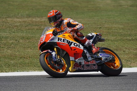 MotoGp, Catalogna: a Marquez le prime libere, Rossi 17esimo
