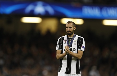 Calciomercato Juventus, Chiellini è sicuro: «Bonucci resterà con noi»