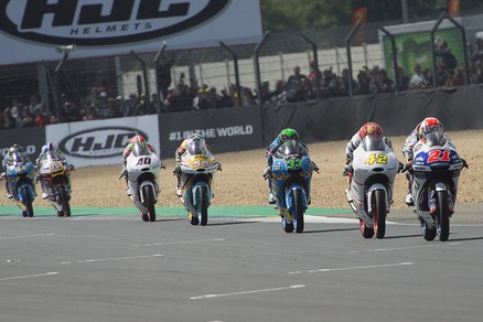 Moto3, Gp Catalogna: pole a Martin, Fenati quarto