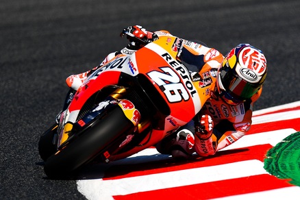 MotoGp, Catalogna: Pole di Pedrosa, prima fila Petrucci