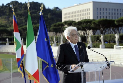 Mattarella al Coni, storica visita: «Sport ci fa sentire popolo»