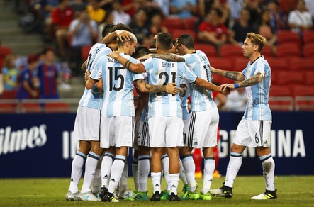 Argentina-Singapore, in gol anche Fazio e Paredes