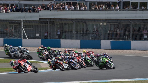 Sbk, “restauro” per Donington Park