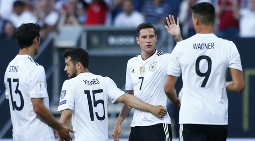 Confederations Cup: Australia-Germania 2-3, esordio vincente per Löw