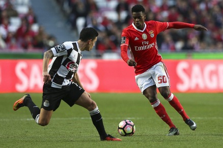 Il Barcellona vira su Nelson Semedo