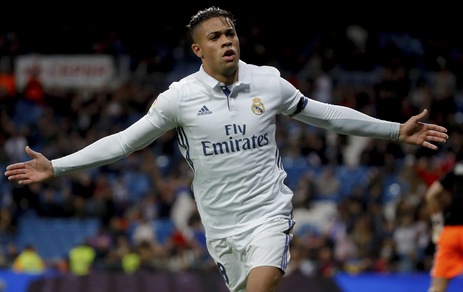 Roma, dalla Spagna: «Mariano, il Real Madrid chiede 15 milioni»