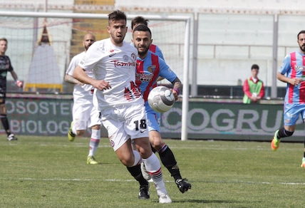 Calciomercato Paganese, Deli ceduto al Foggia a titolo definitivo