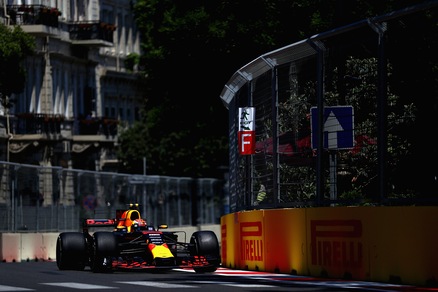 F1, Baku: Red Bull davanti, Vettel terzo