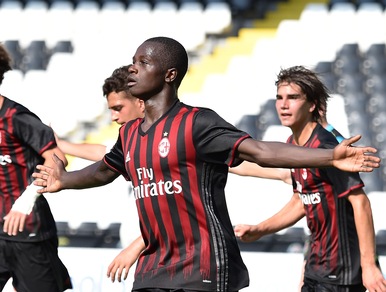 Al Milan lo scudetto under 16: Roma travolta 5-2