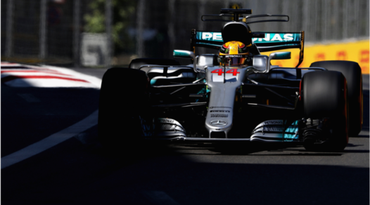 F1, Baku: Hamilton, pole da record! Seconda fila Ferrari