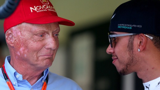 F1 Baku, Lauda esalta Hamilton: «Solo lui poteva fare un giro così»