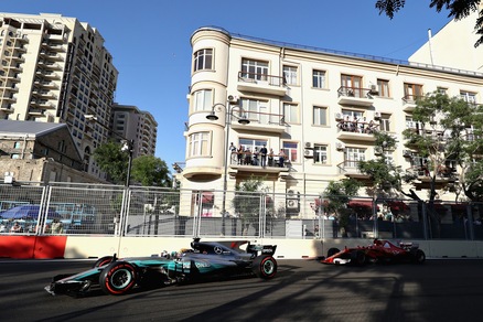 F1, si torna in pista a Baku: Raikkonen c'è, problemi per Hamilton